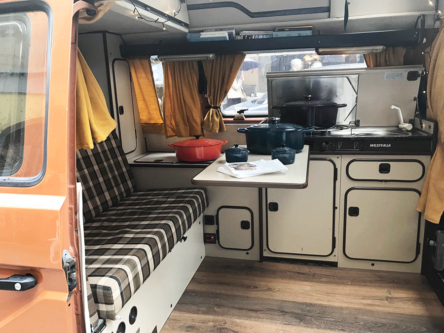 جهز سيارة التخييم الخاصة بك كما تريد